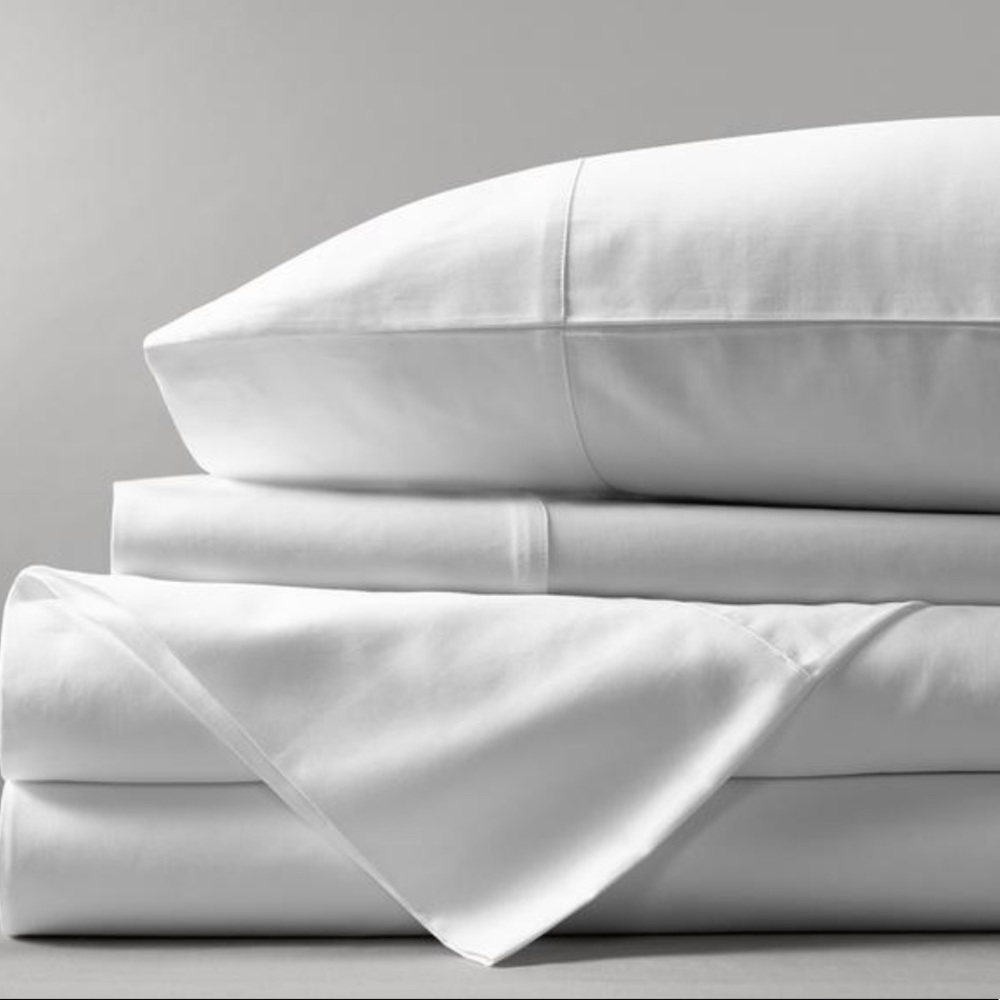 NWT Boll& Branch White Sheet Queen Set!!